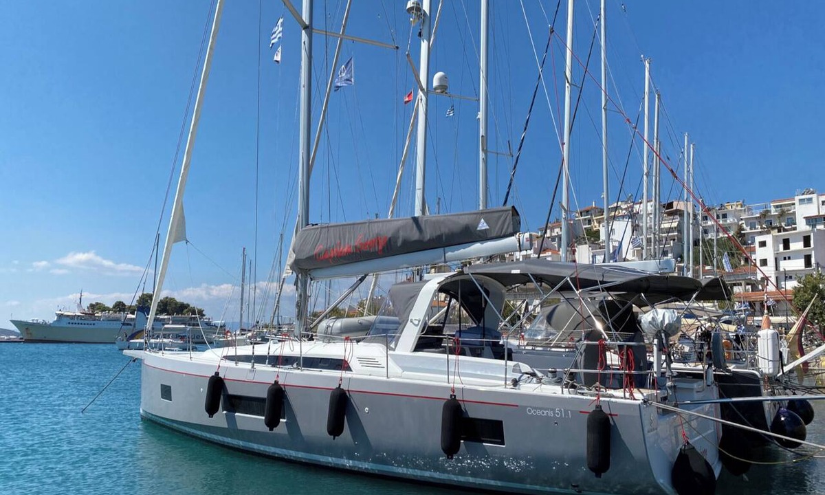 Skiathos Boat Rental | Sun-Kissed Sailing Adventure in Islas Esporadas