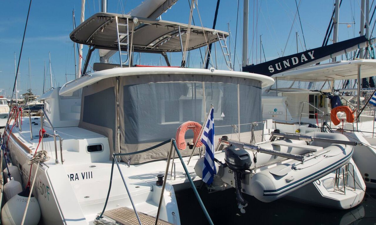 Alimos Boat Rental | Sun-Kissed Sailing Adventure in Islas Sarónicas
