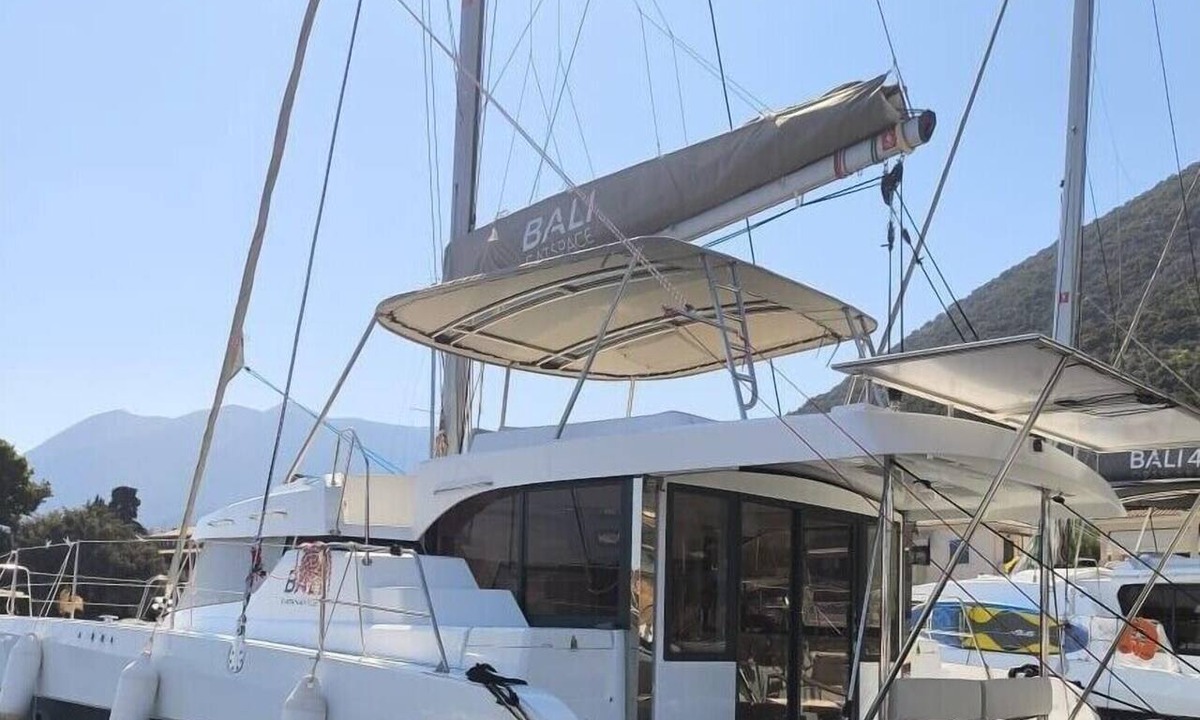 Perigiali Boat Rental | Sun-soaked Sailing Adventure in the Ionian Islands