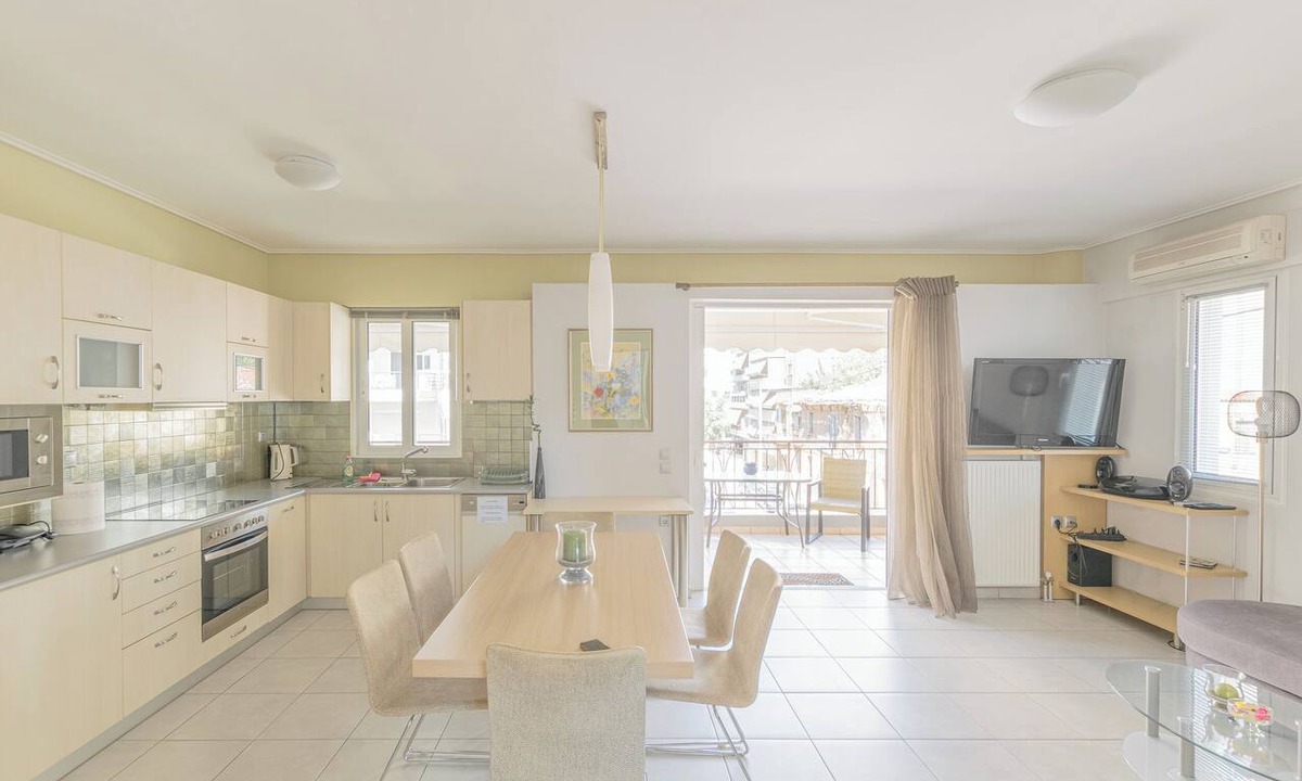 Kaisariani Apartment | Sunny high index Family 2 bedrms hole 2nd floor privacy apt 1800m to Acropolis