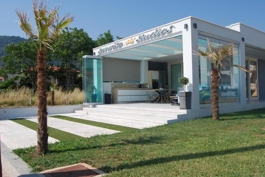 Chrisi Akti Villa | Sunrise Studios Resort