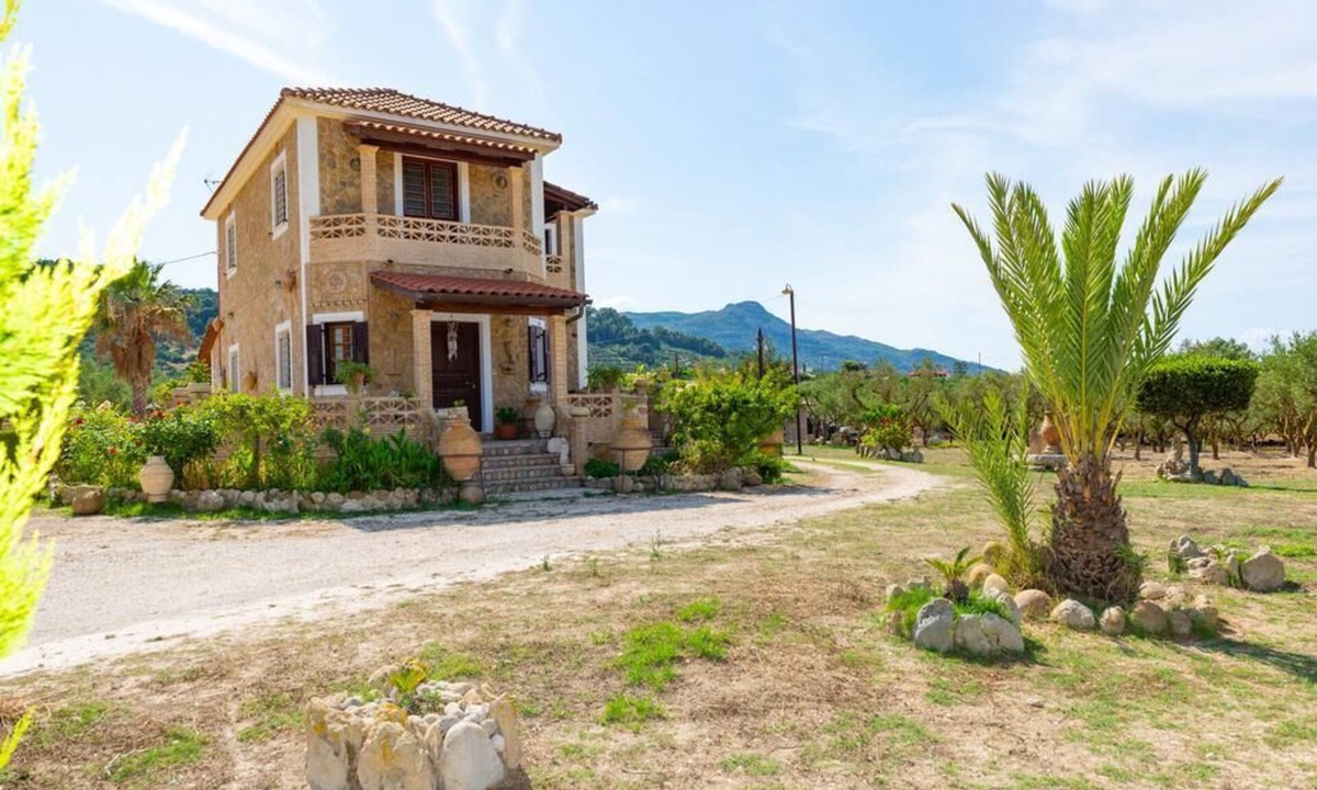 Ano Vasilikos Villa | SunShine Villa, create unforgettable momories