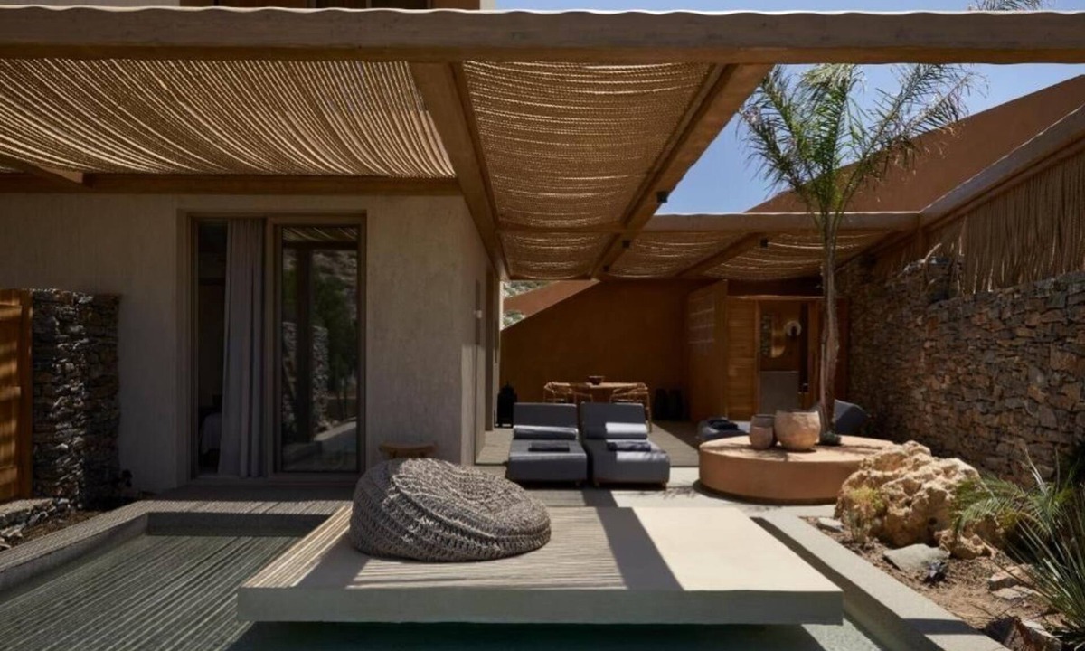 Matala Apartment | The "Artist's Nest" Exclusive Villa | 2 Ensuite Bedrooms & Private Heated Pool