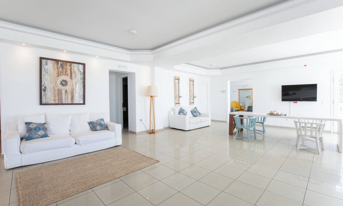Platis Gialos Hotel | The George Hotel
