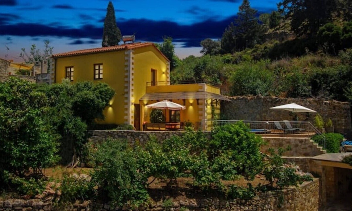 Maroulas House | The Old Bath House