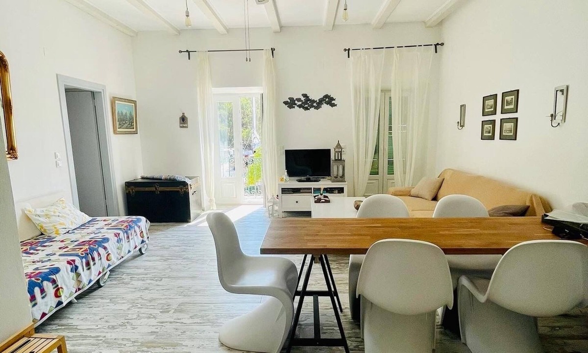 Gaios Villa | THE OLD HOUSE