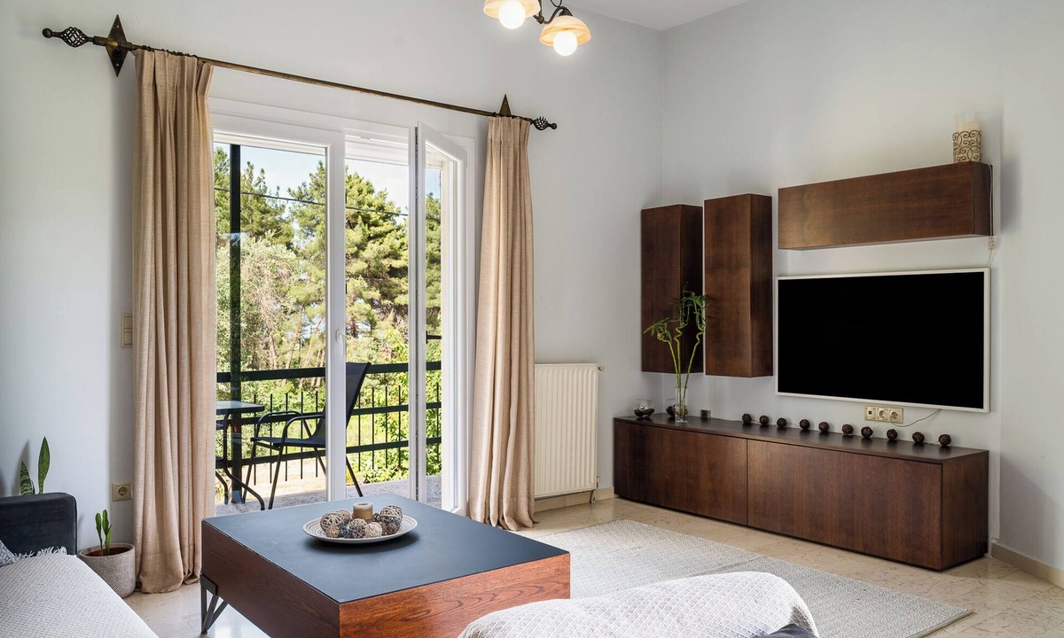 Ipsos Apartment | The Olive Grove Two-Bedroom Apartment by Konnect, Dassia