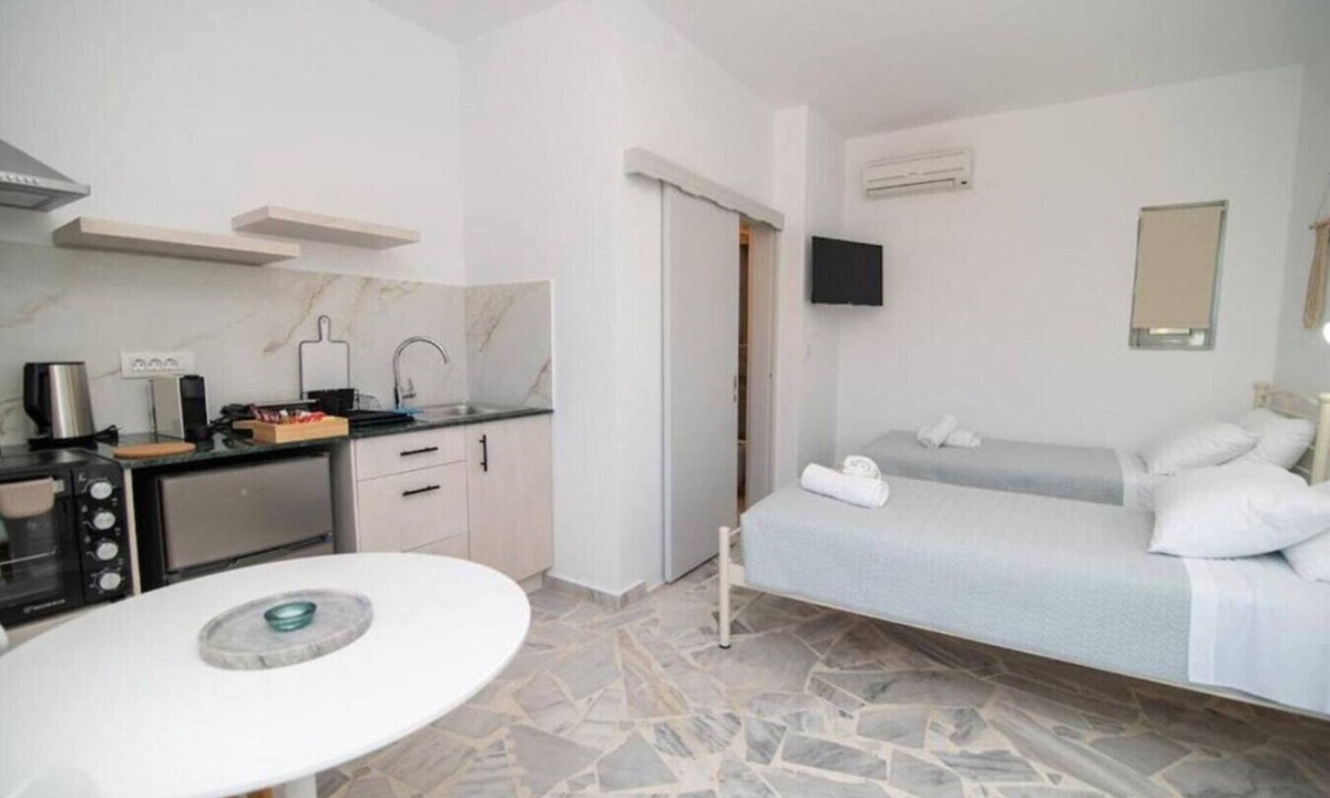 Kefalos Apartment | Thines Studios : Studio B