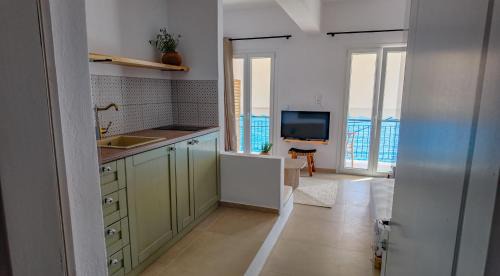 Loutraki Apartment | To Nisaki
