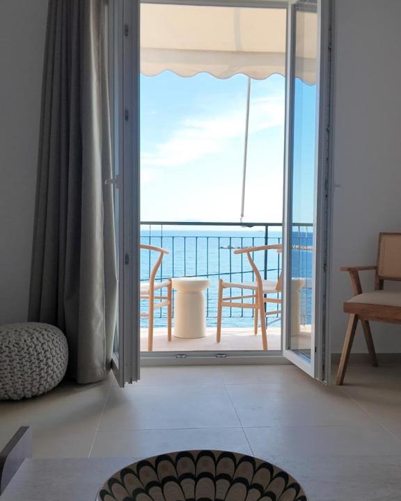 Loutraki House | To Nisi