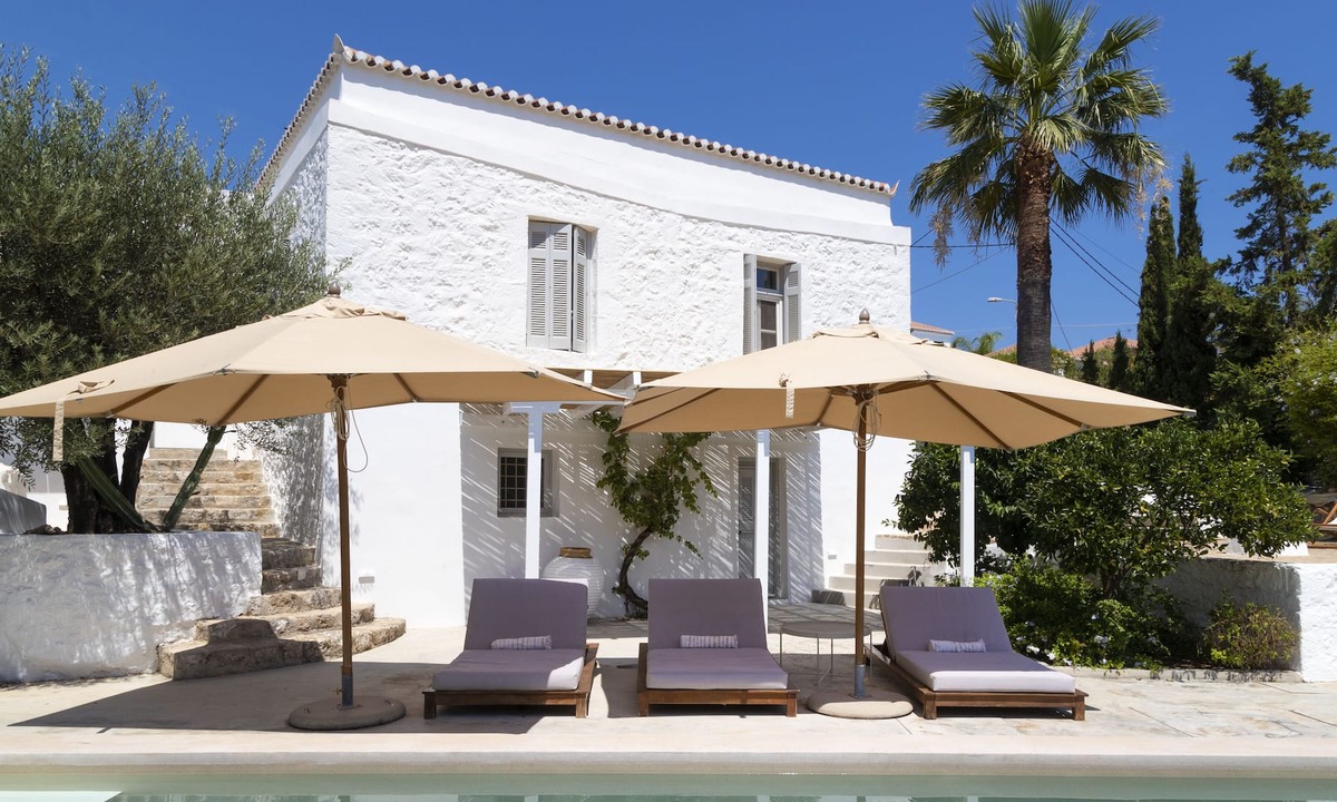 Spetses Villa | Traditional House With Pool in Spetses Village - 100m from the Sea
