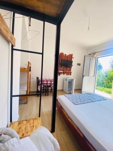 Piqeras Hotel | Tropikal Freskia Bunec