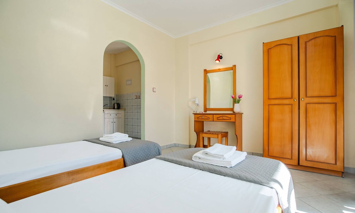 Kavos House | Twin Standard – Smart Choice.