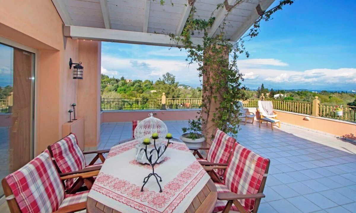 Gouvia Villa | Unique architectural design, heart of a grren hill top, private, quiet, luxury!