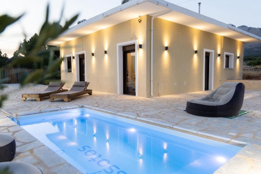 Omales Apartment | Vakontas Luxury Stay