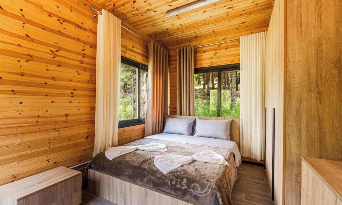 Shkoder County Apartment | Valley Cabin Bog Nature Retreat