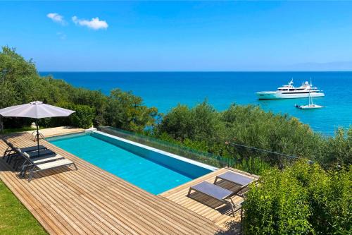 Chlomos Villa | Villa Apanemia Mare