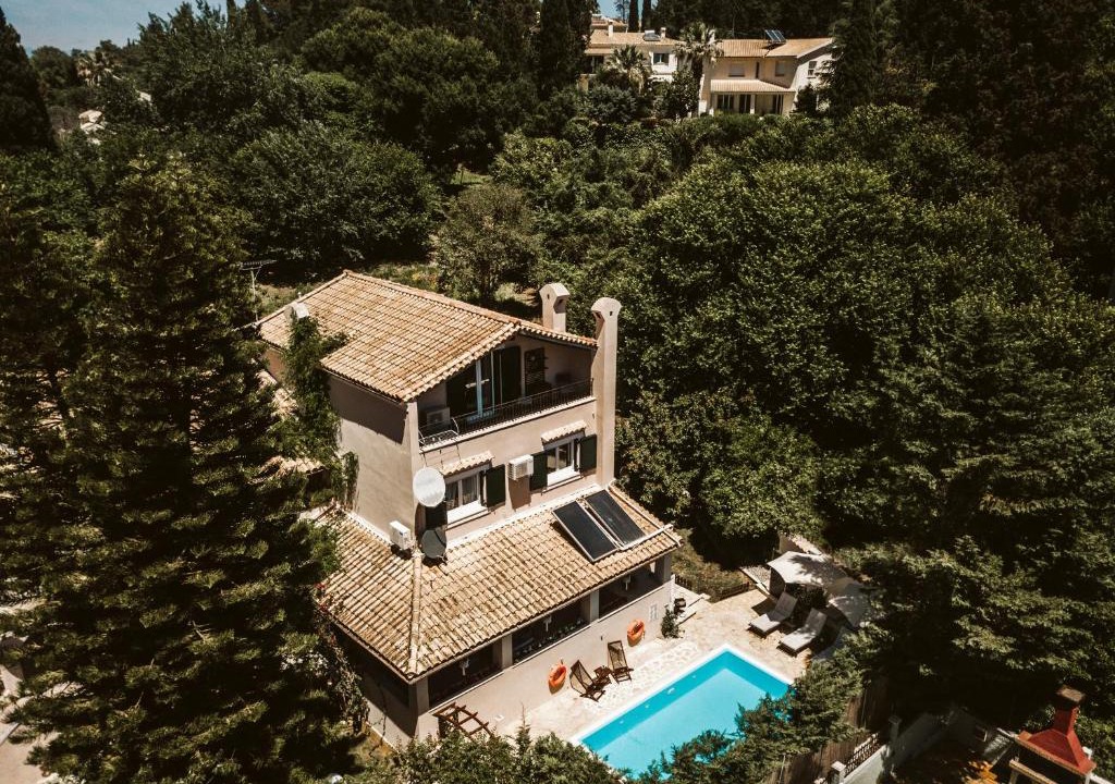 Corfu Town Villa | Villa Butterfly - Heated Pool, Jacuzzi, Sauna, Gym