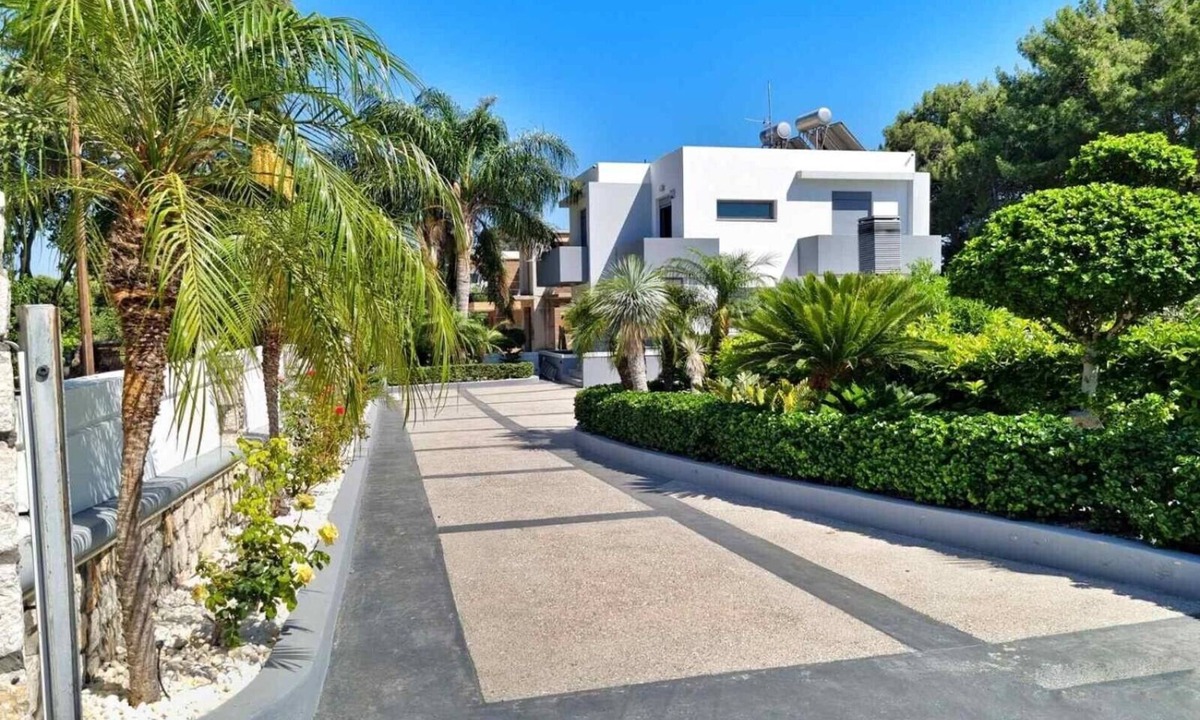 Asgourou Villa | Villa 'Casa Di Jiovanni Luxury' with Mountain View, Wi-Fi and Air Conditioning