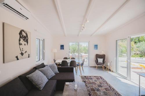 Stavros Villa | Villa Christini