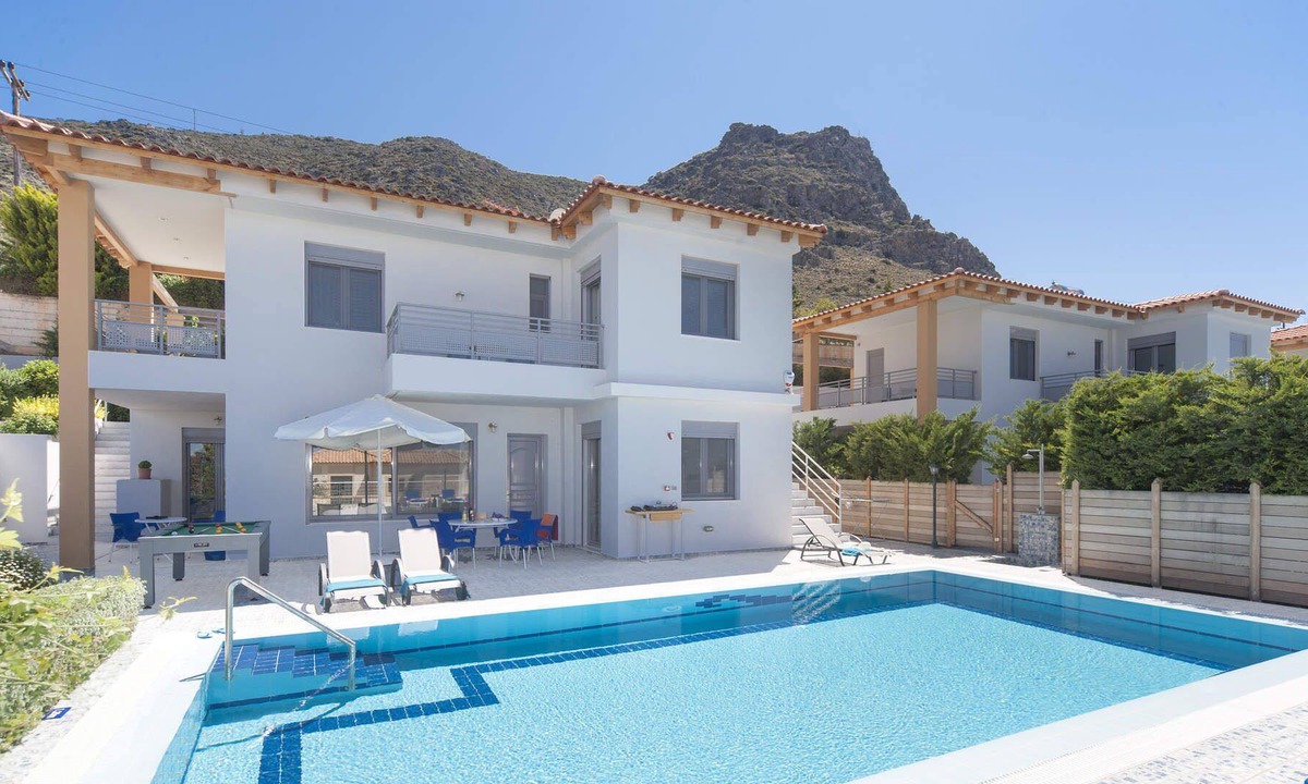Koutouloufari Villa | Villa Danae Blue by Villa Plus
