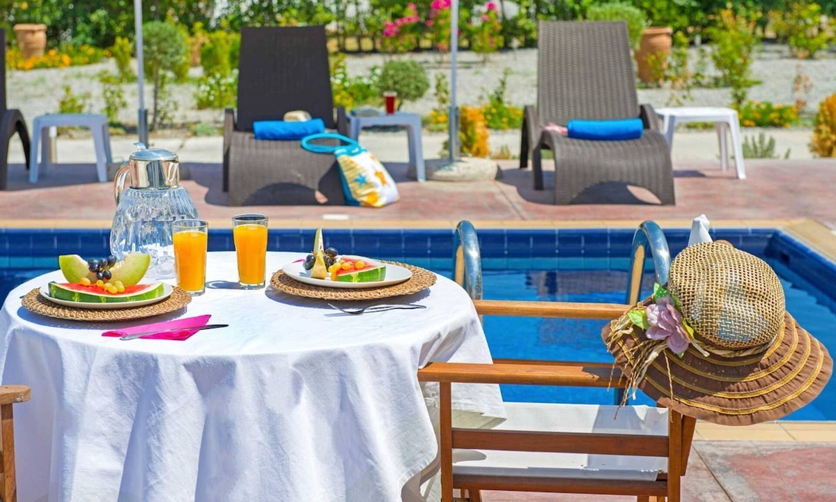 Faliraki Villa | Villa Dora · Villa Dora