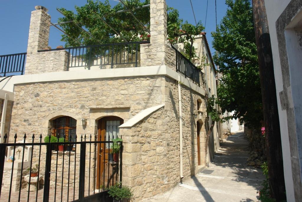 Argyroupoli Villa | Villa Eleva