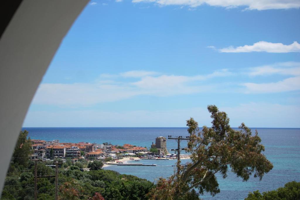 Ouranoupoli House | Villa Elizabeth Apartments