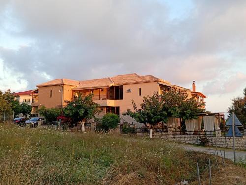 Lygia Apartment | Villa Fotis