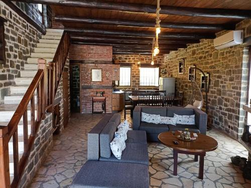 Ishem Villa | Villa Gjiri Lalzit Beach