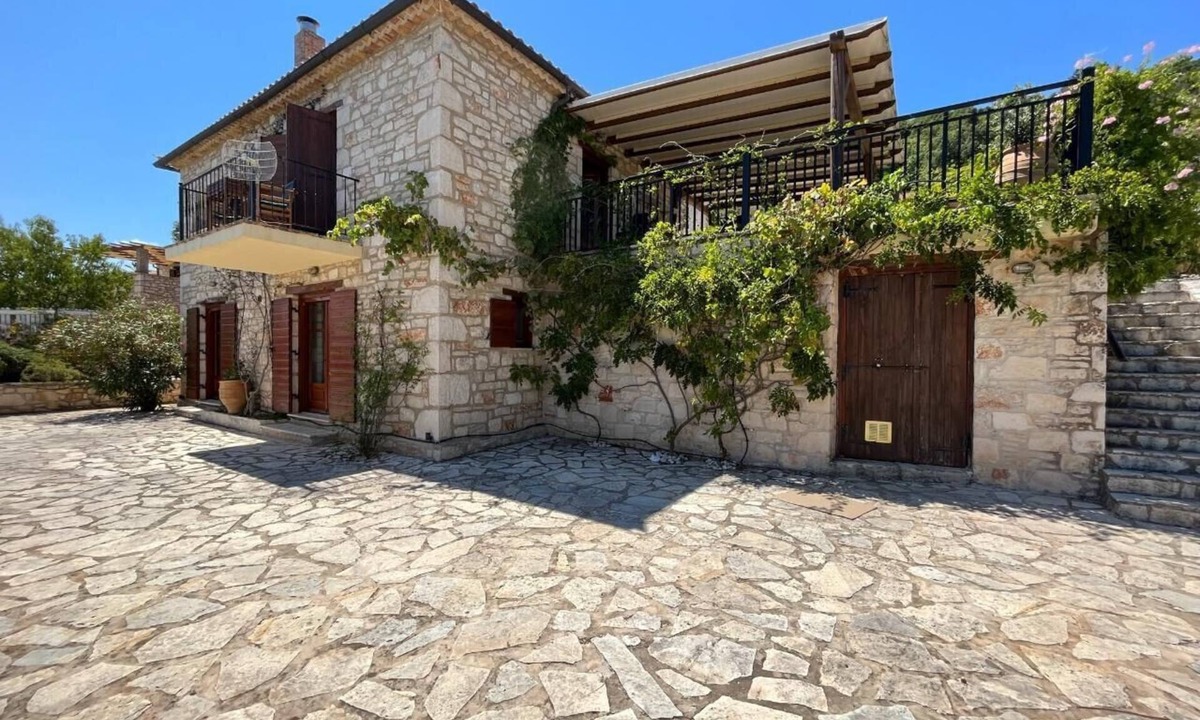 Skinaria Villa | Villa Ionis Holiday Villa