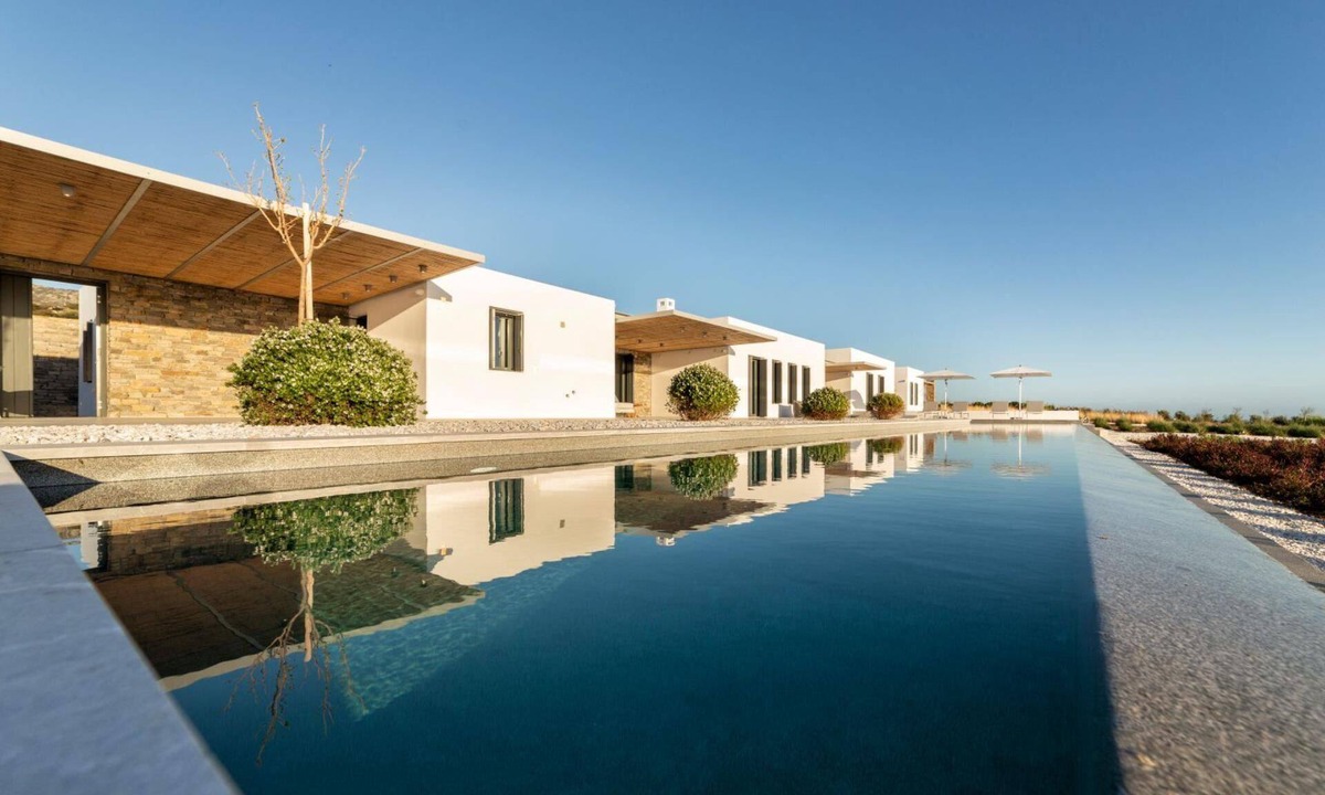 Paros Villa | Villa Iris – Luxury 6-Bedroom Seaview Villa with Infinity Pool in Paros