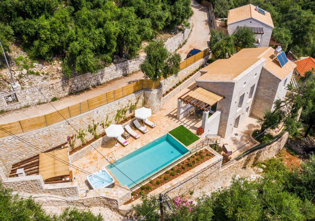 Kavalleraina Villa | Villa Jacaranda - Two Bedroom Villa, Sleeps 4