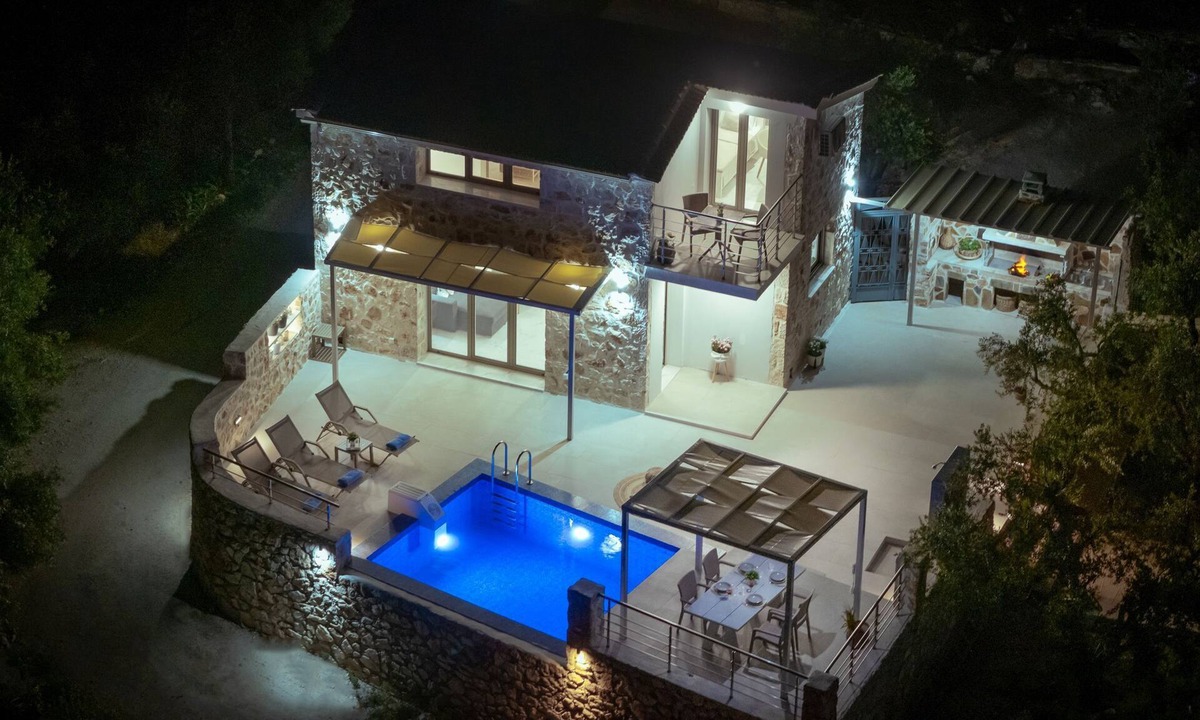 Alonia Villa | Villa Kamaria - 2 Bedrooms with Private Pool and Sea View