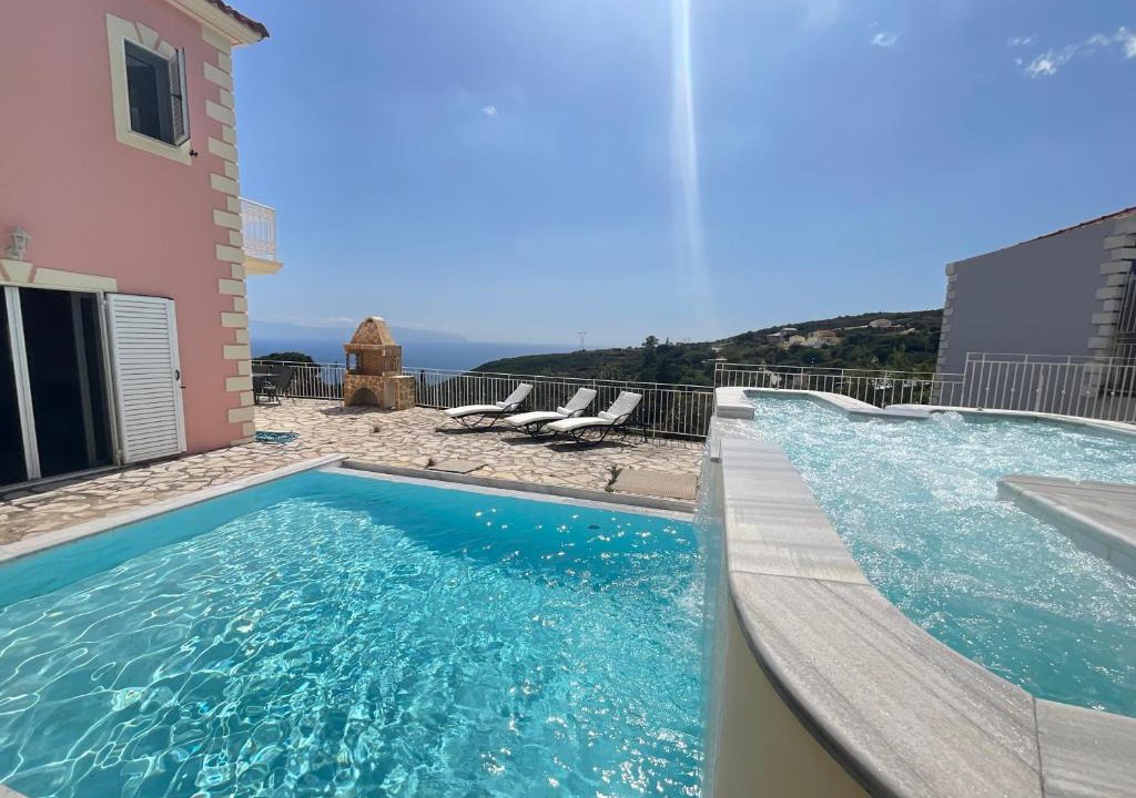 Ratzakli Villa | Villa Kaminia Rose private pool & Jacuzzi
