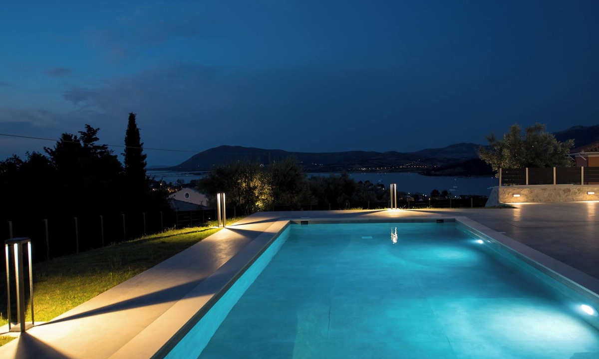 Lygia Villa | Villa Laertis.
