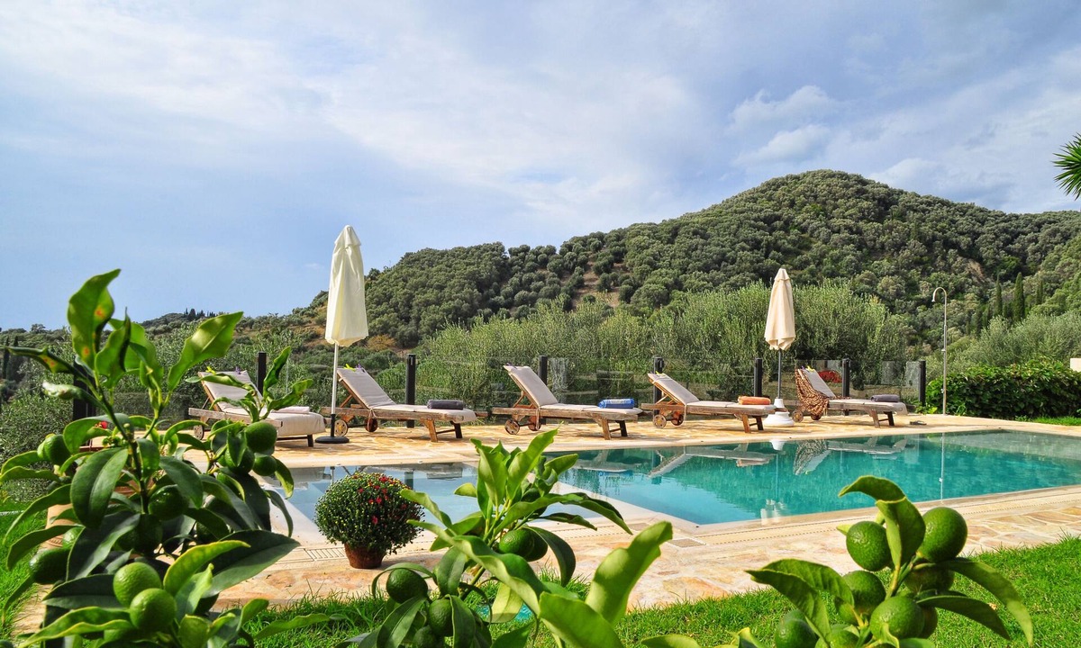 Agios Georgios Villa | Villa Larna - North Corfu