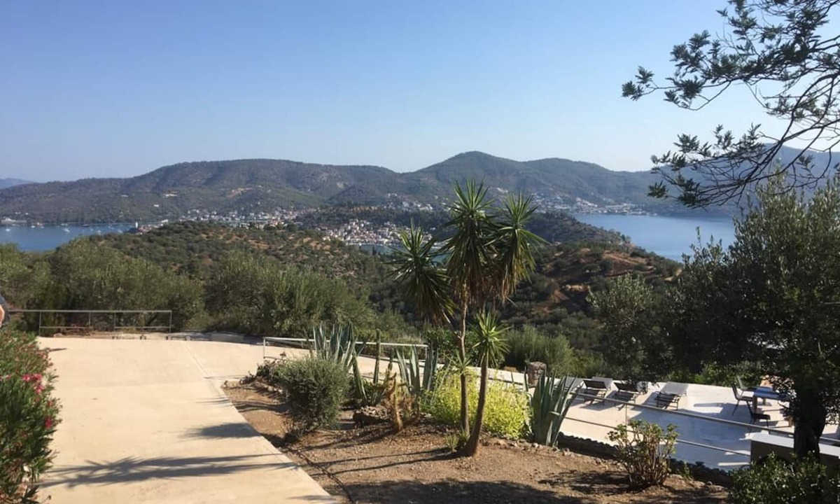 Galatas Villa | Villa Lefka amazinfg view