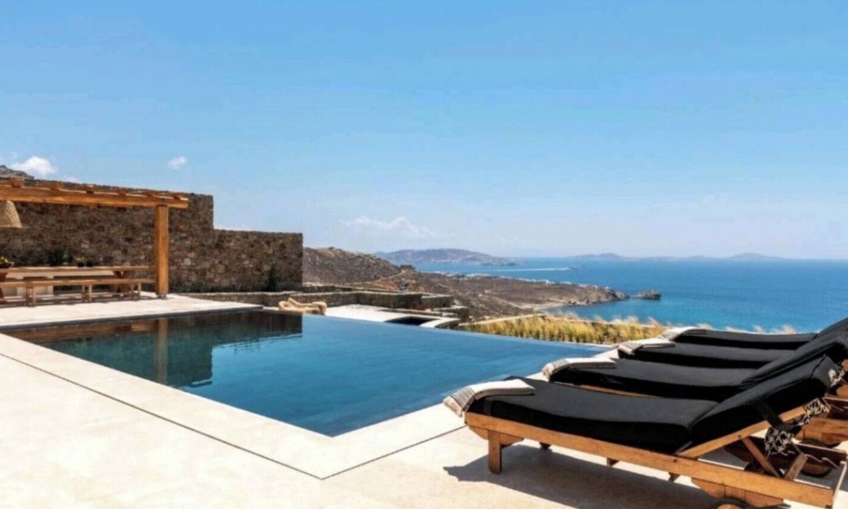 Faros Armenistis Villa | Villa 'Lion' with Sea View, Wi-Fi and Air Conditioning
