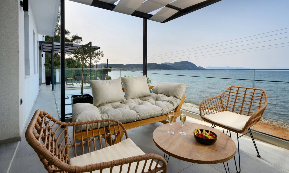 Korakades Villa | Villa Liza