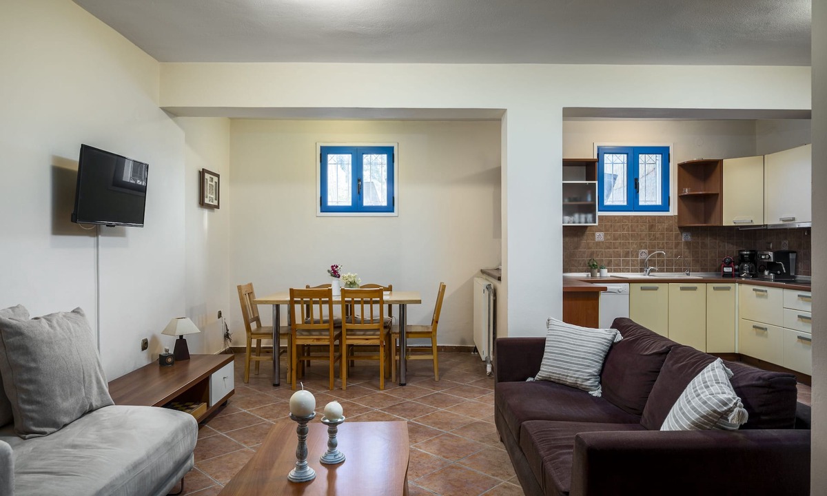 Corfu Town Villa | Villa Nina with Private Plunge Pool by Konnect, 5 km to Corfu Town