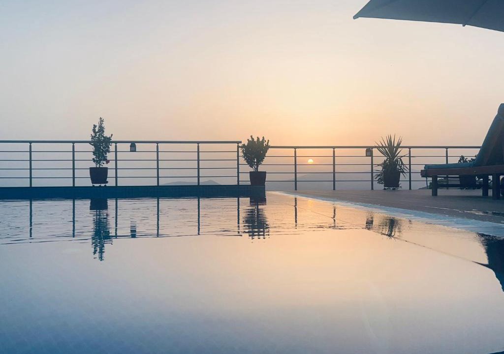 Vlore County Villa | Villa Panorama - Private Swimming Pool & Parking
