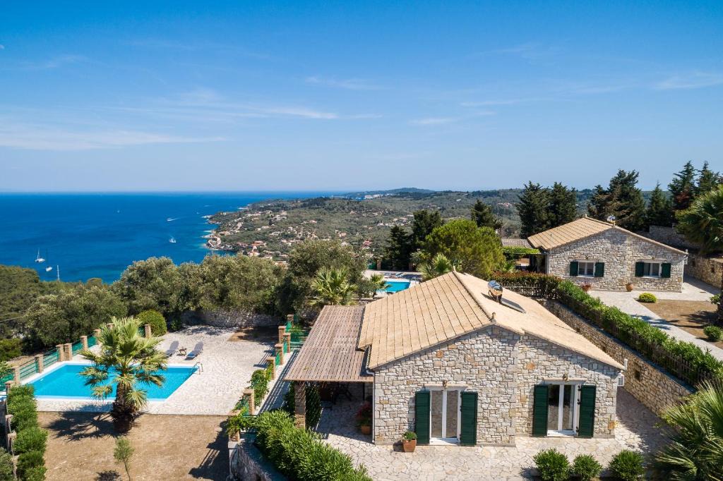 Mpogdanatika Villa | Villa Rachi
