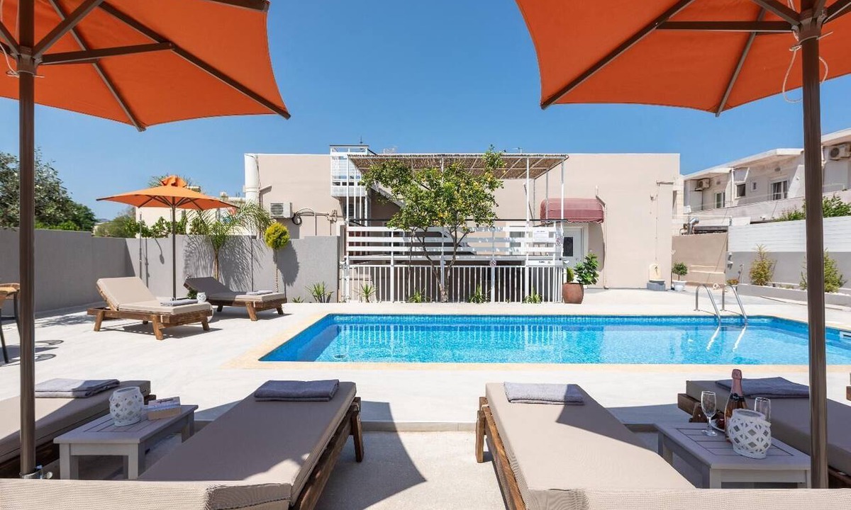 Paralia Kourna Villa | Villa Remezzo - Eight Bedroom Villa, Sleeps 18
