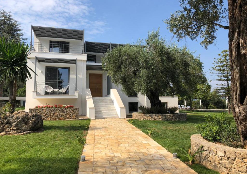 Dassia Villa | Villa Ren