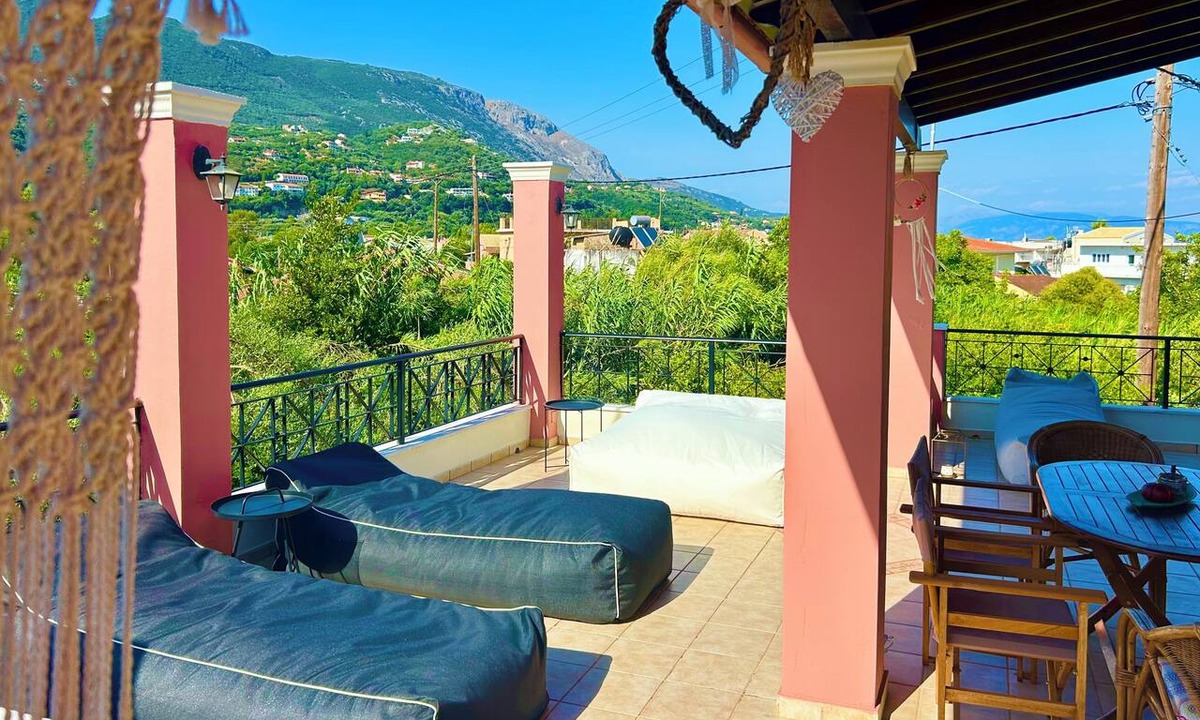 Ipsos Villa | Villa Valia Seaside (Superior Sea Level Villa-Ipsos bay Corfu)