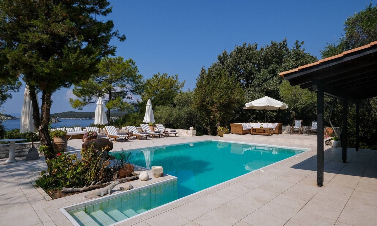 Sivota Villa | Villa Veneziana – Exklusive Luxusvilla am Strand mit Privatstrand & Pool