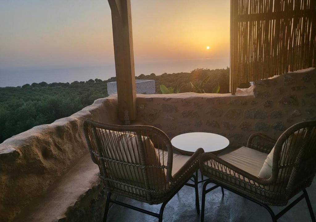 Omales Villa | VillaAurora-mani