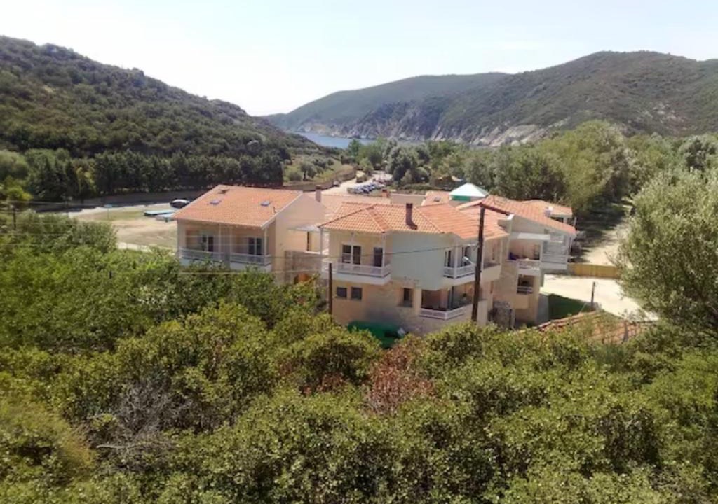 Kalamitsi Apartment | VILLEA VILLAGE
