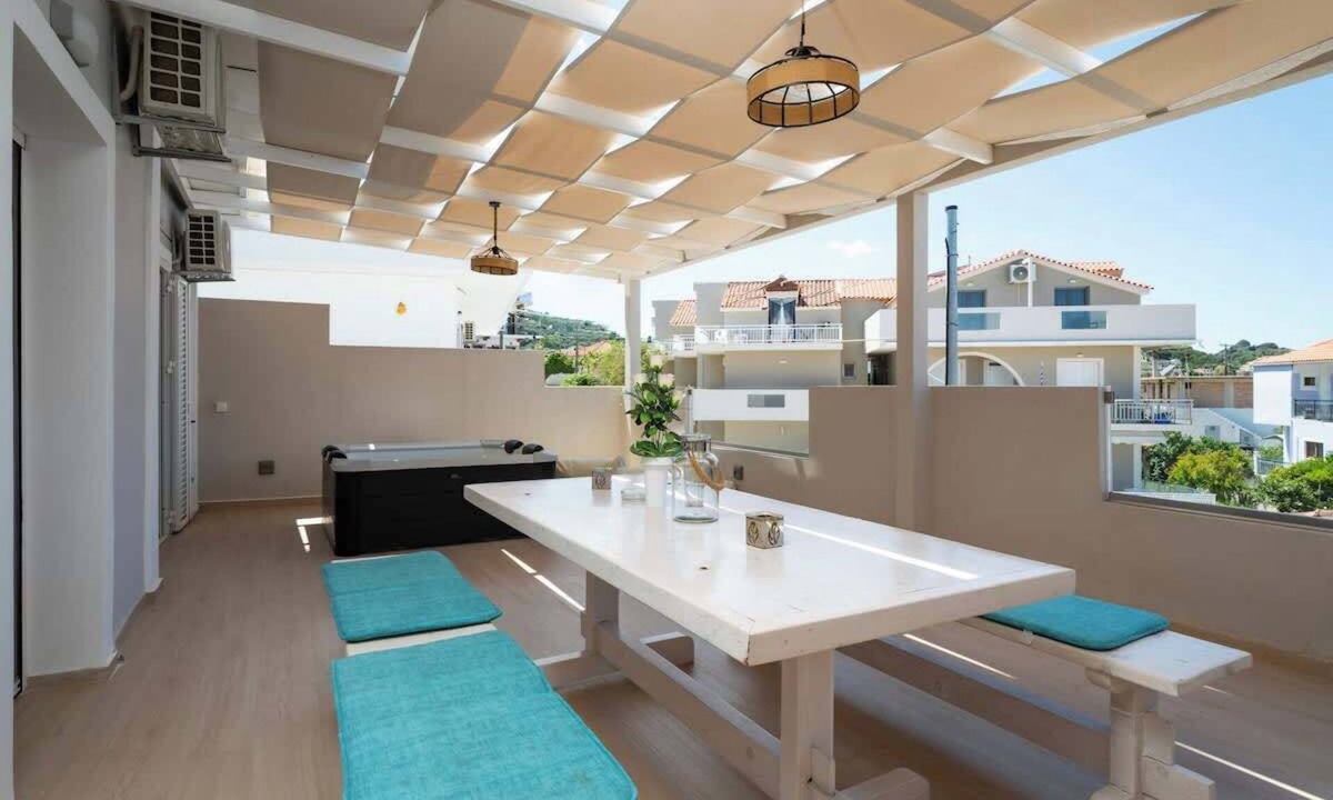 Argassi Apartment | Villy Suites I - Zante Luxury Suite with Hot Tub